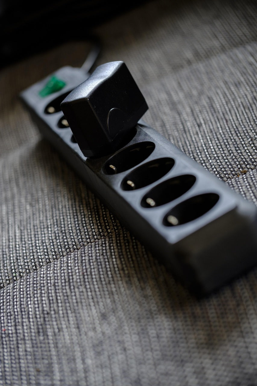 What Should Be the Charging Current for a 12 Volt Battery
